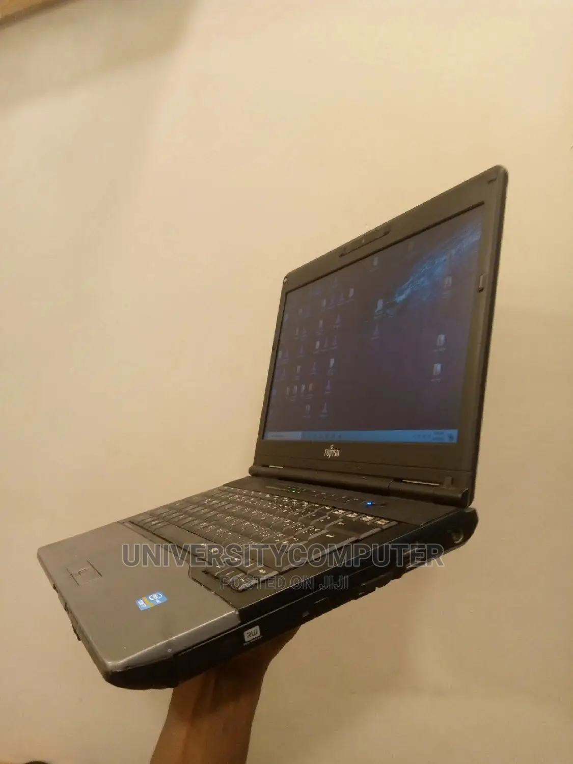 Laptop Fujitsu Lifebook AH550 4GB Intel Core I7 HDD 320GB