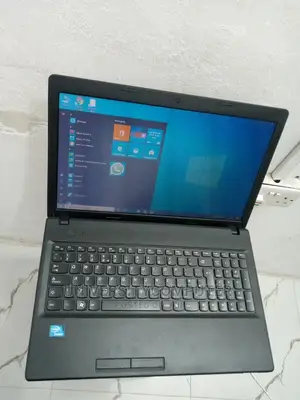 Laptop Lenovo 500e 4GB Intel Celeron HDD 500GB