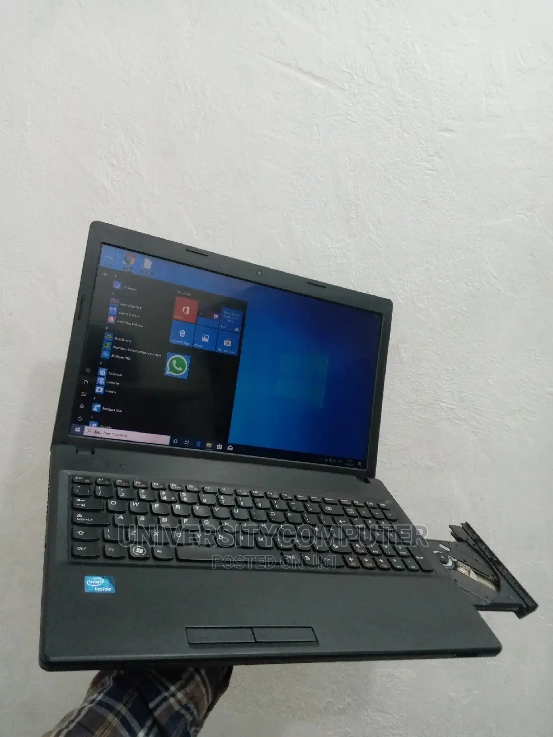 Laptop Lenovo 500e 4GB Intel Celeron HDD 500GB