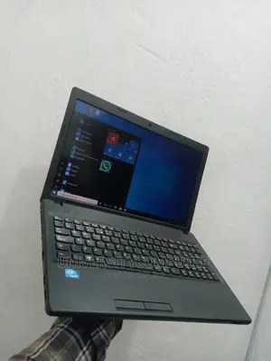 Laptop Lenovo 500e 4GB Intel Celeron HDD 500GB
