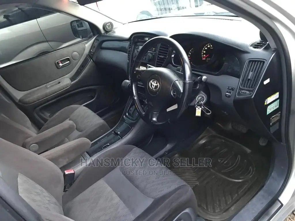 Toyota Kluger 2004 Silver