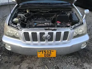 Toyota Kluger 2004 Silver