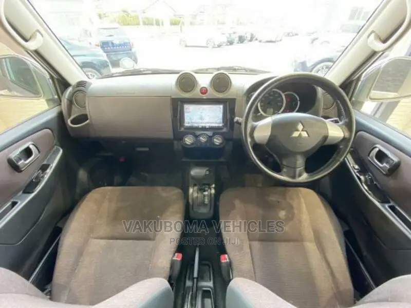 Mitsubishi Pajero 2009 Silver