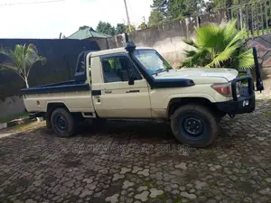 Toyota Land Cruiser 2008 Beige