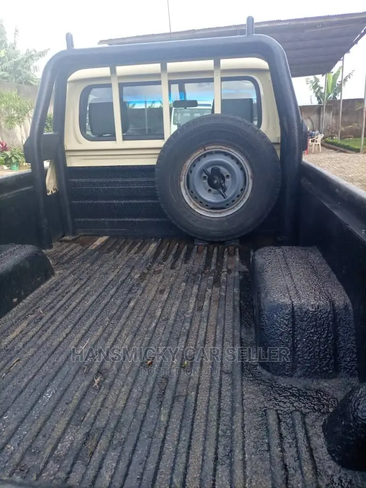 Toyota Land Cruiser 2008 Beige