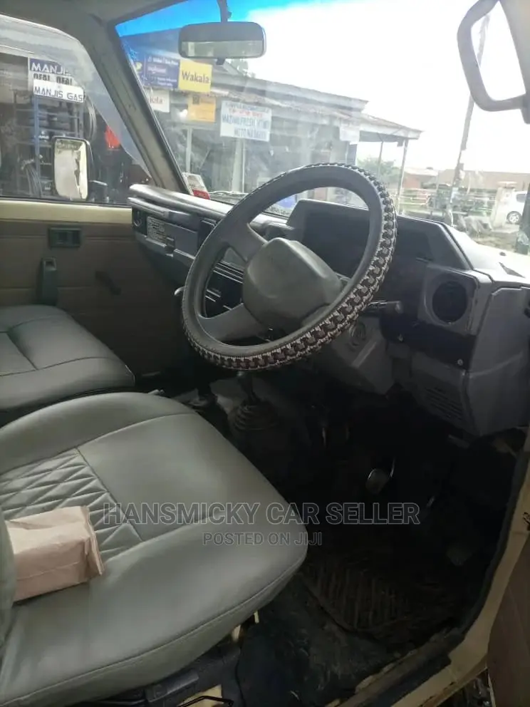 Toyota Land Cruiser 2008 Beige