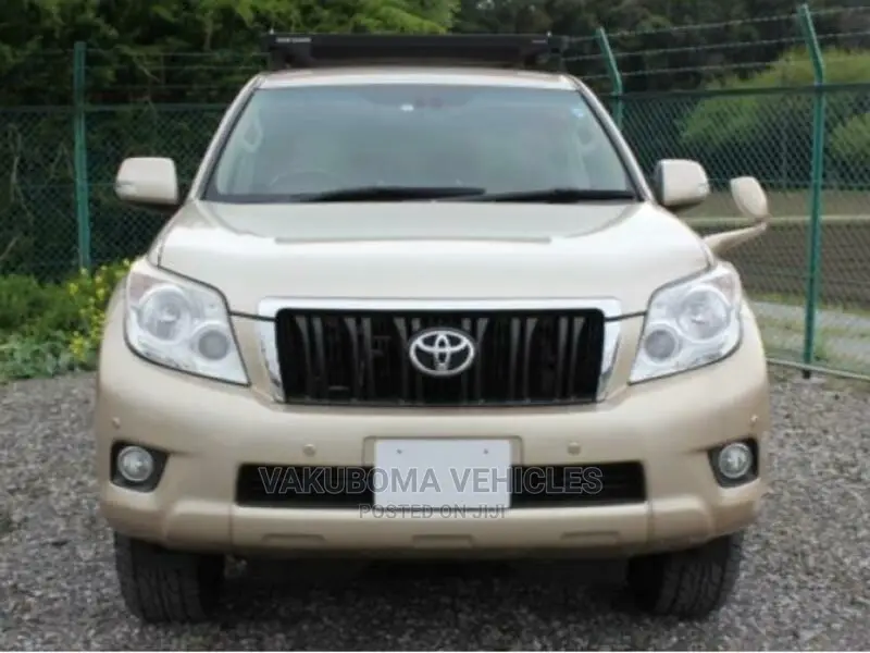 Toyota Land Cruiser Prado 2009 Gold