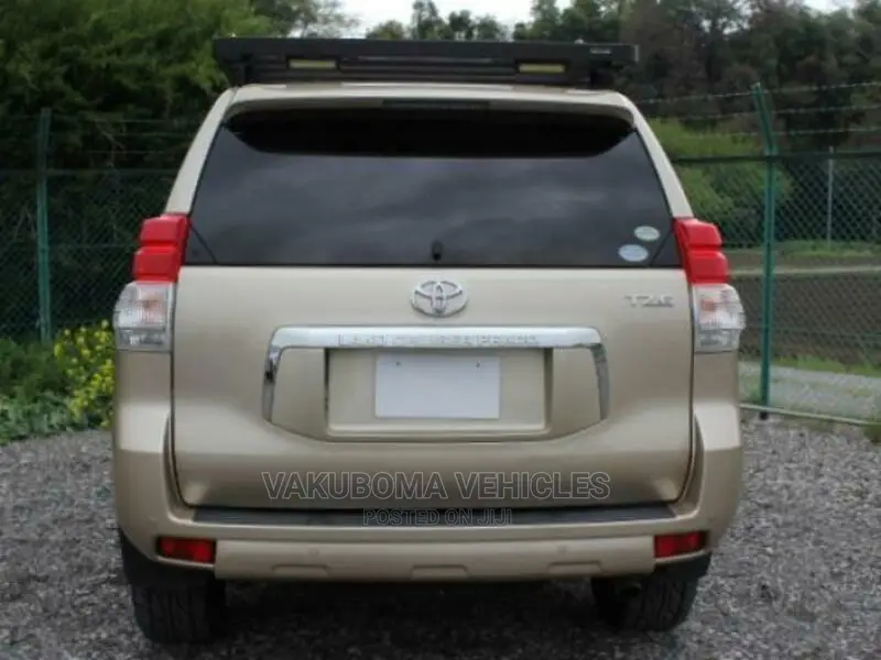 Toyota Land Cruiser Prado 2009 Gold