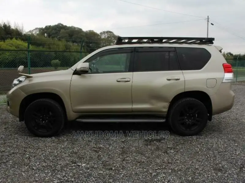 Toyota Land Cruiser Prado 2009 Gold
