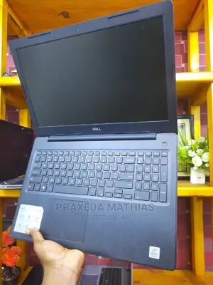 Laptop Dell Inspiron 15 3593 8GB Intel Core I5 HDD 1T