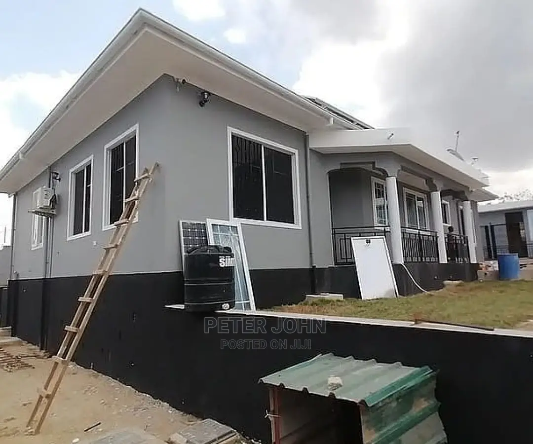 5bdrm House in Mbezi for Sale