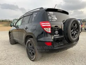 Toyota RAV4 2011 Black