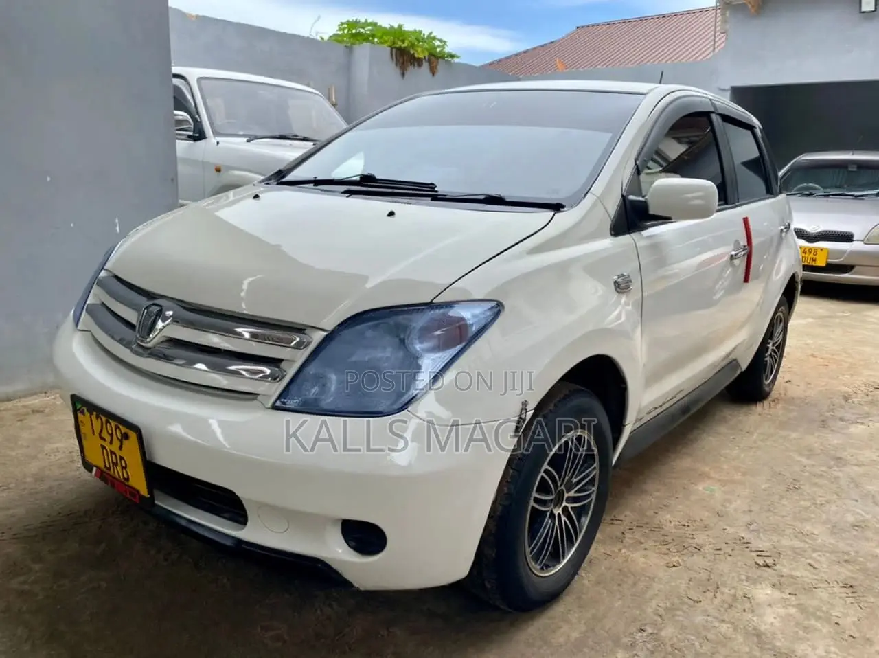 Toyota IST 2004 White