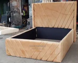 Kitanda Kizuri Cha Sofa