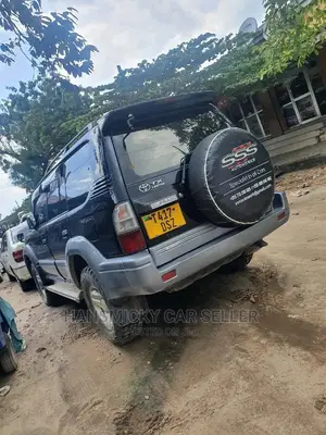 Toyota Land Cruiser Prado 2002 Black
