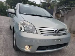 Toyota Raum 2008 Beige