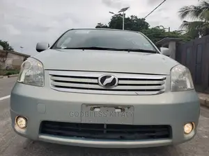 Toyota Raum 2008 Beige