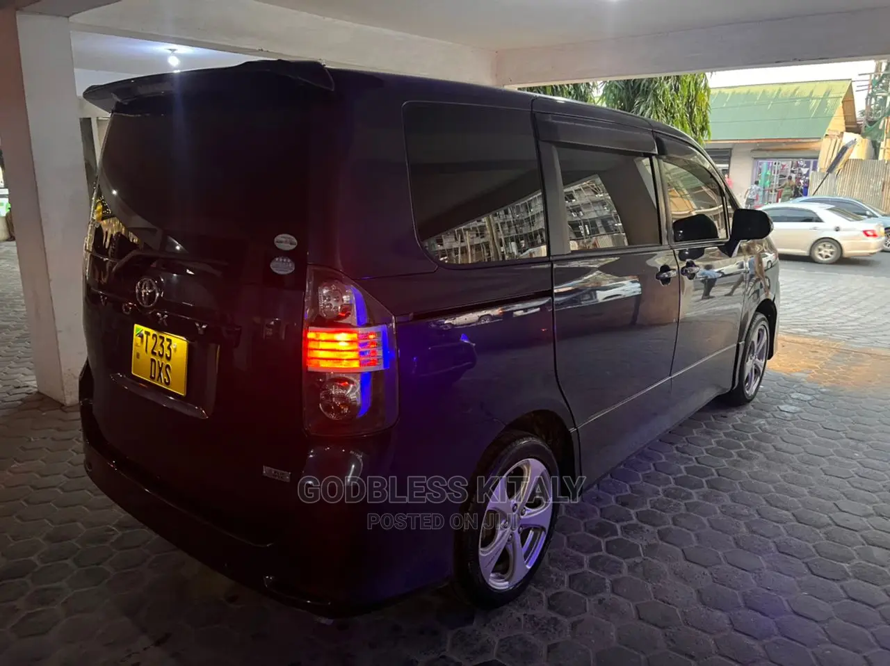 Toyota Noah 2008 Blue