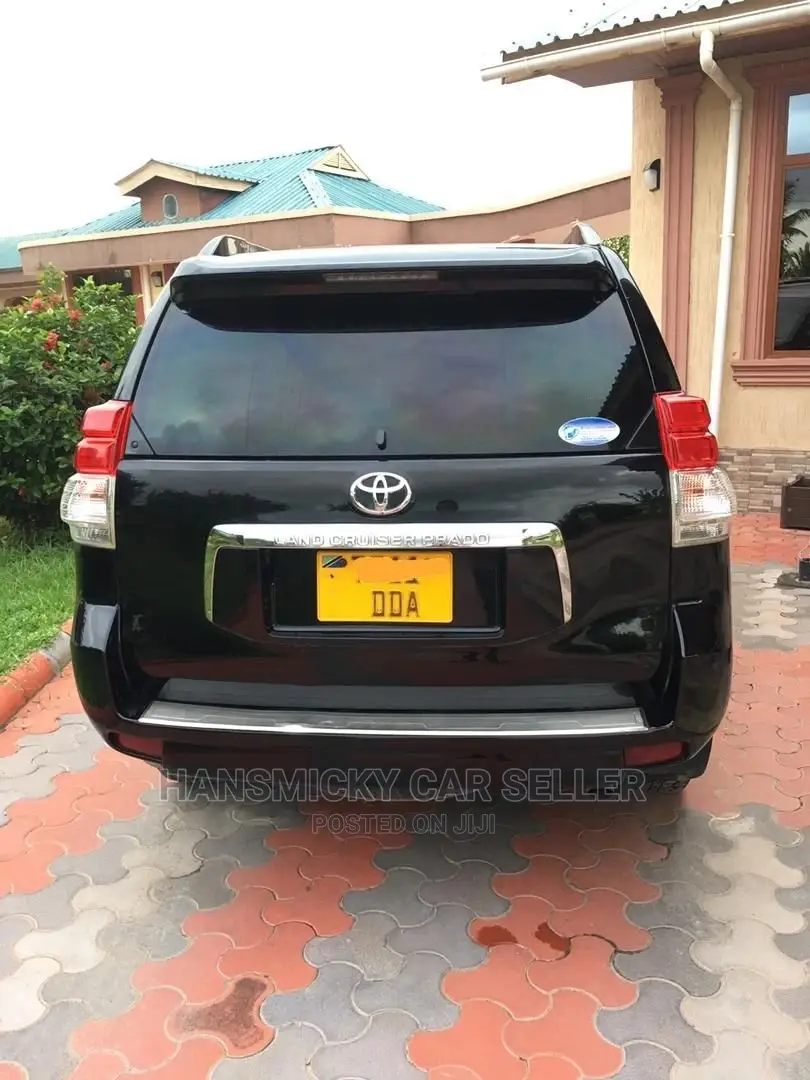 Toyota Land Cruiser Prado 2011 Black