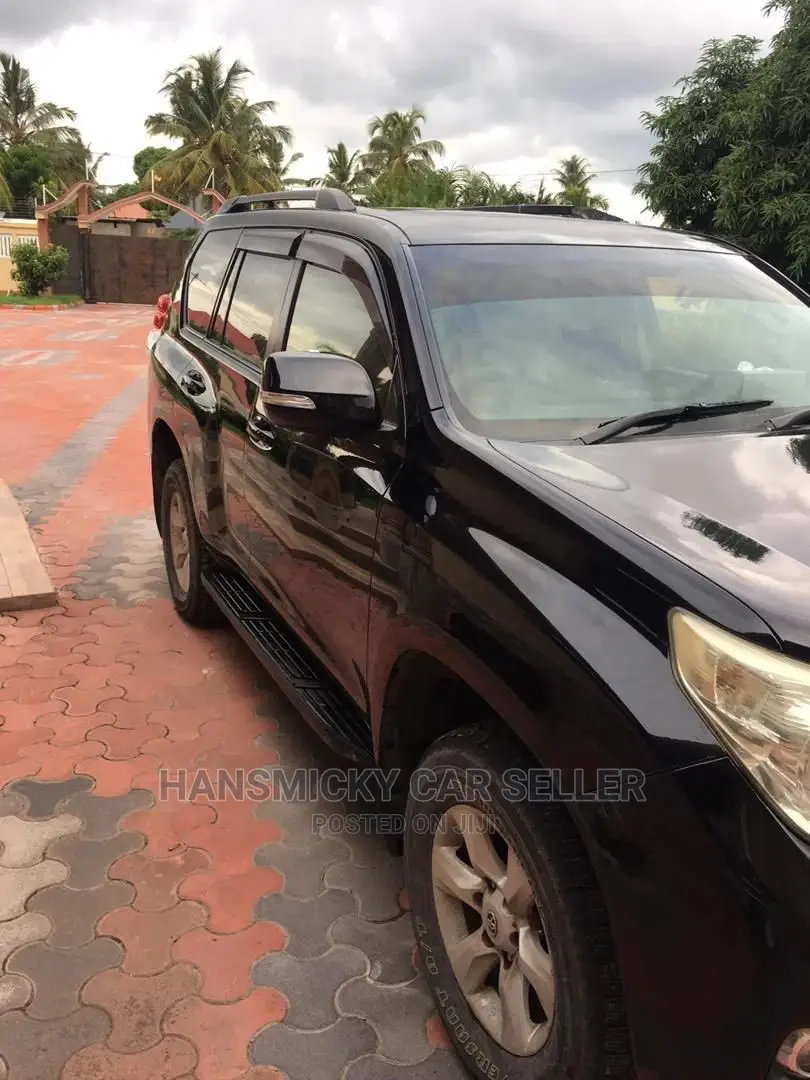Toyota Land Cruiser Prado 2011 Black
