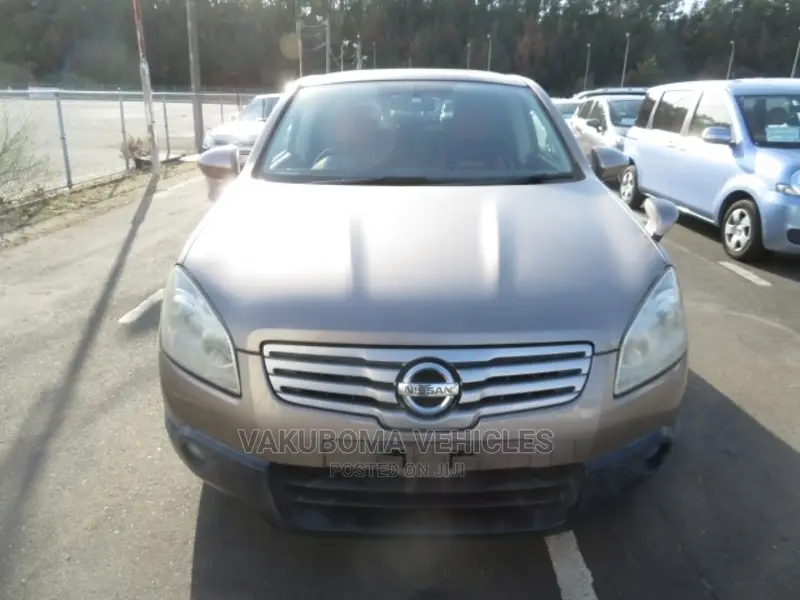 Nissan Dualis 2010 Beige