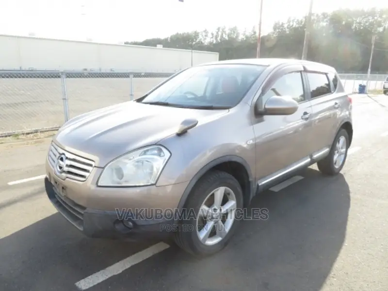 Nissan Dualis 2010 Beige