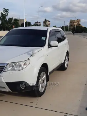 Subaru Forester 2009 White