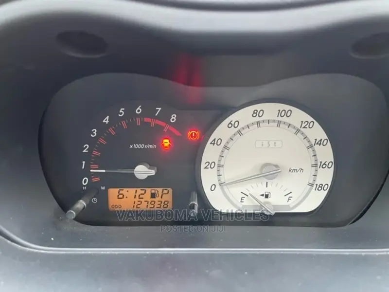 Toyota IST 2003 Silver