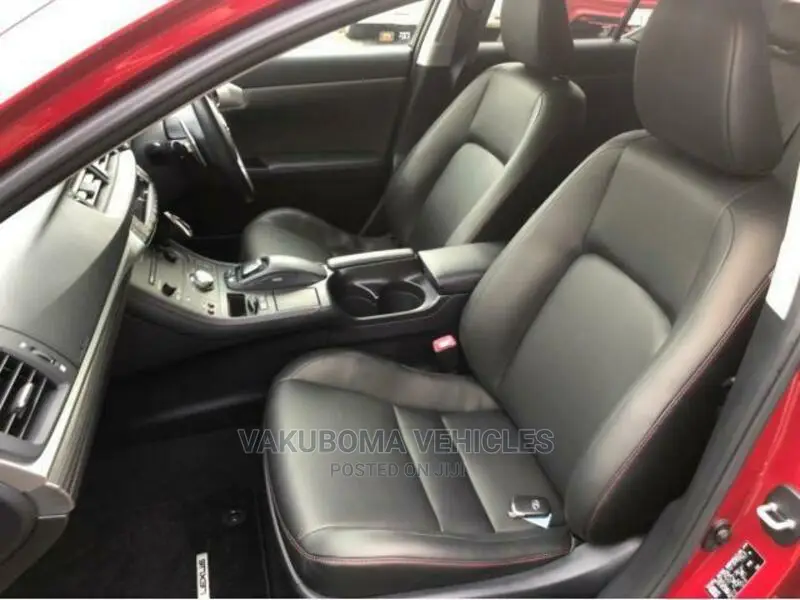 Lexus CT 2013 Red