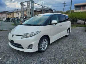 Toyota Estima 2009 White