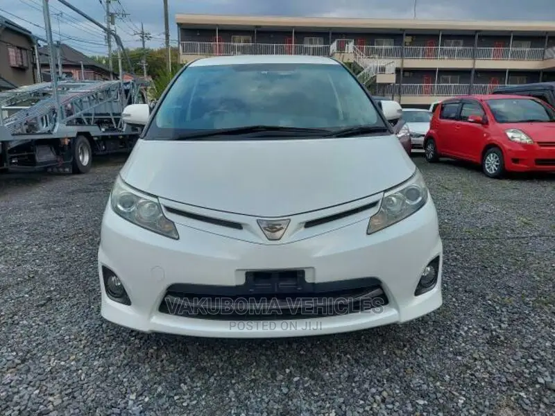 Toyota Estima 2009 White