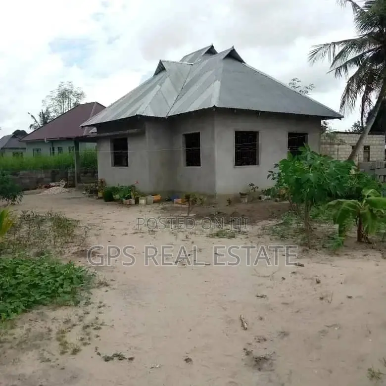 Hkuse For Sale