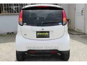 Mitsubishi Minica 2006 Silver