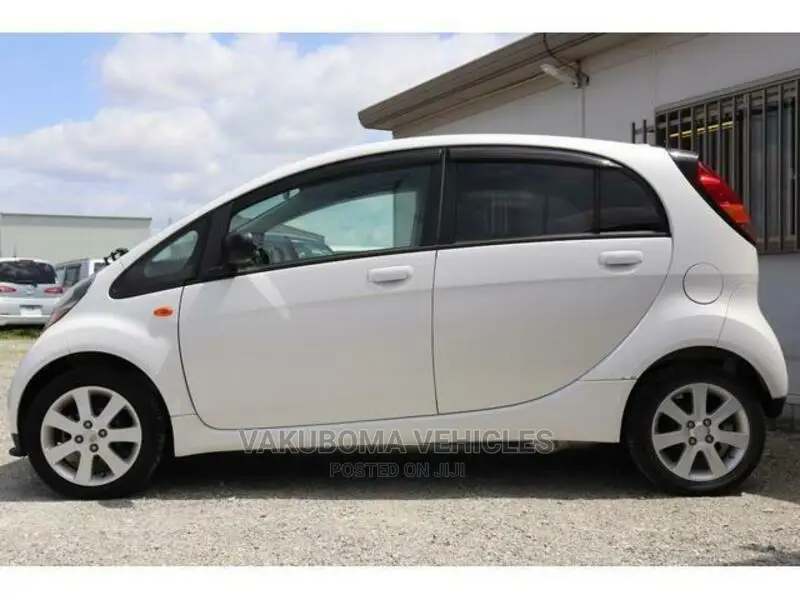 Mitsubishi Minica 2006 Silver