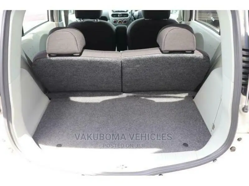 Mitsubishi Minica 2006 Silver