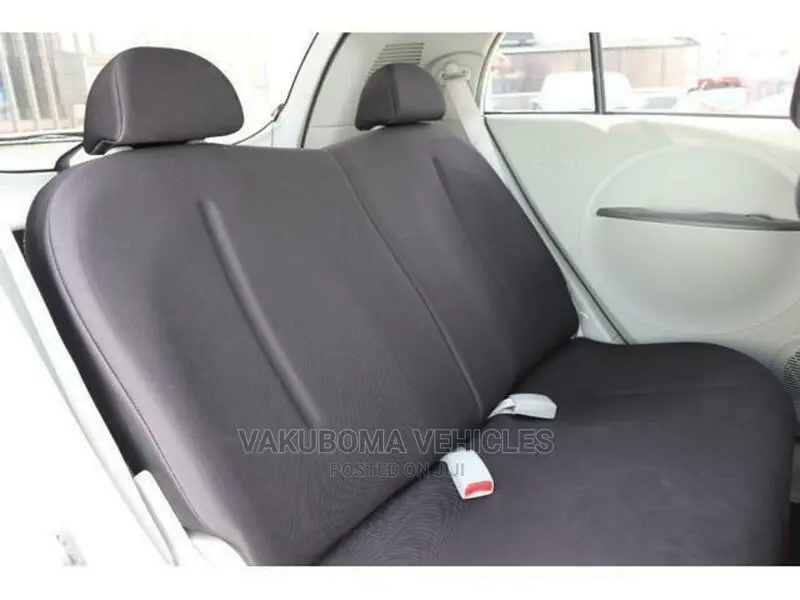 Mitsubishi Minica 2006 Silver