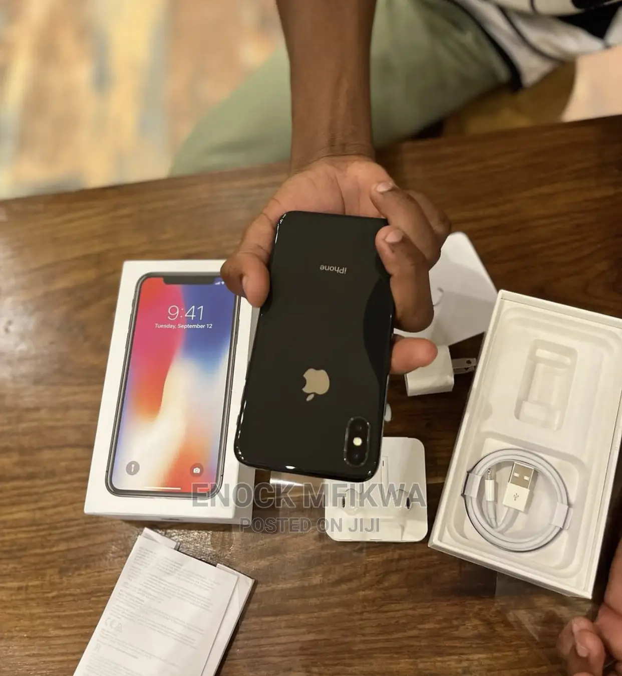New Apple iPhone X 64 GB Black