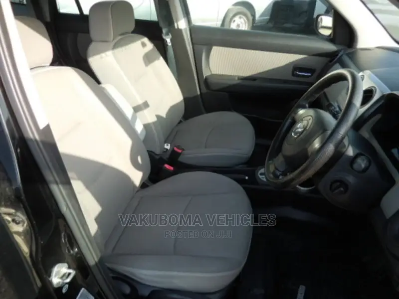 Mazda Verisa 2006 Black