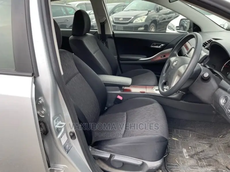 Toyota Allion 2011 Silver