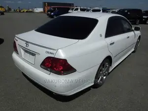 Toyota Crown 2004 White