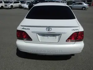 Toyota Crown 2004 White