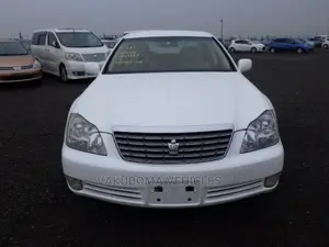 Toyota Crown 2007 White