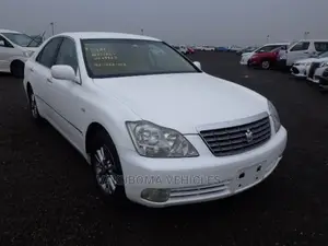 Toyota Crown 2007 White