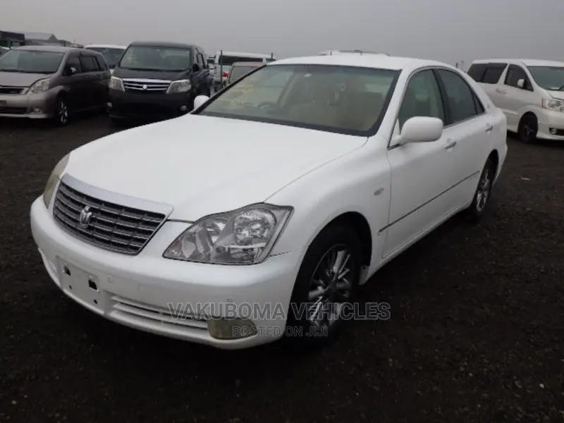 Toyota Crown 2007 White