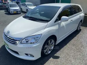 Toyota Mark X Zio 2010 Pearl