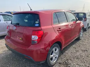 Toyota IST 2009 Red