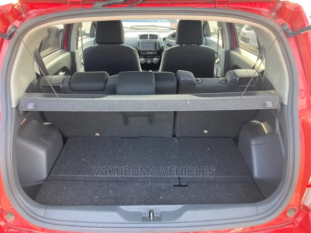 Toyota IST 2009 Red