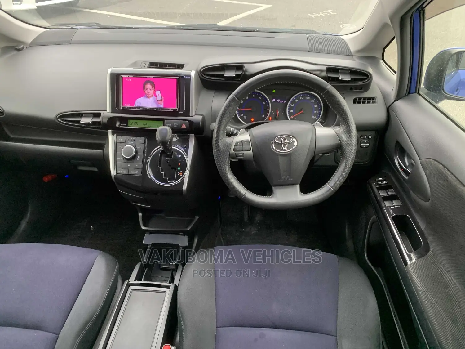 Toyota Wish 2013 Blue