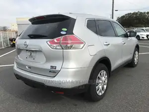 Nissan X-Trail 2016 Silver