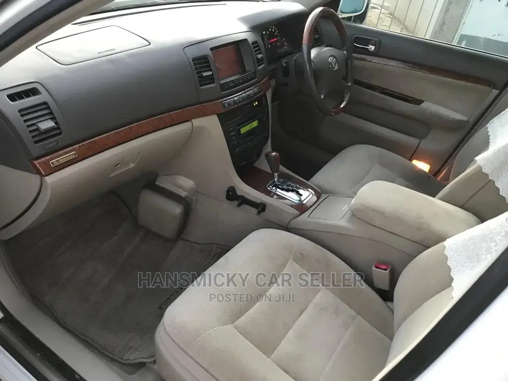 Toyota Mark II 2003 White